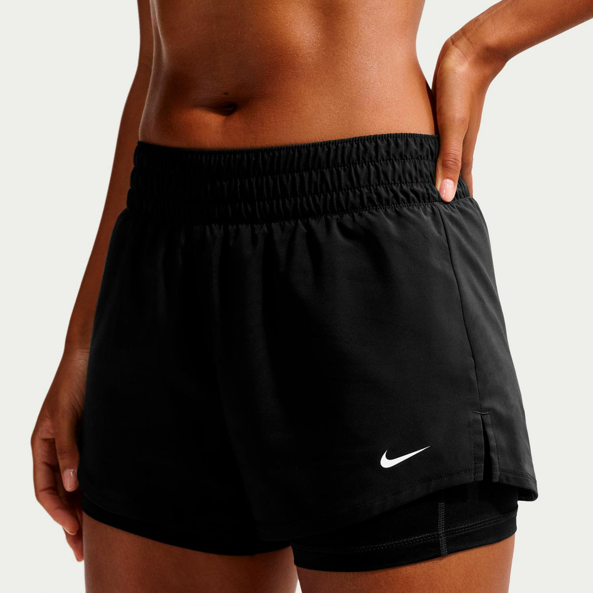 Nike Dri-Fit One Mid Rise 2in1 3in Shorts Damen-schwarz, weiß