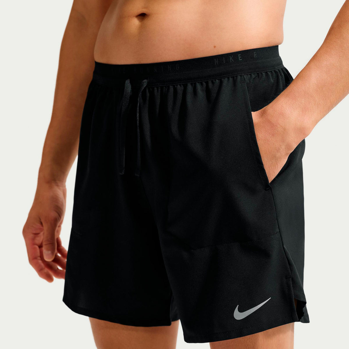 Nike Stride 7in  Running shorts Men - black, silver