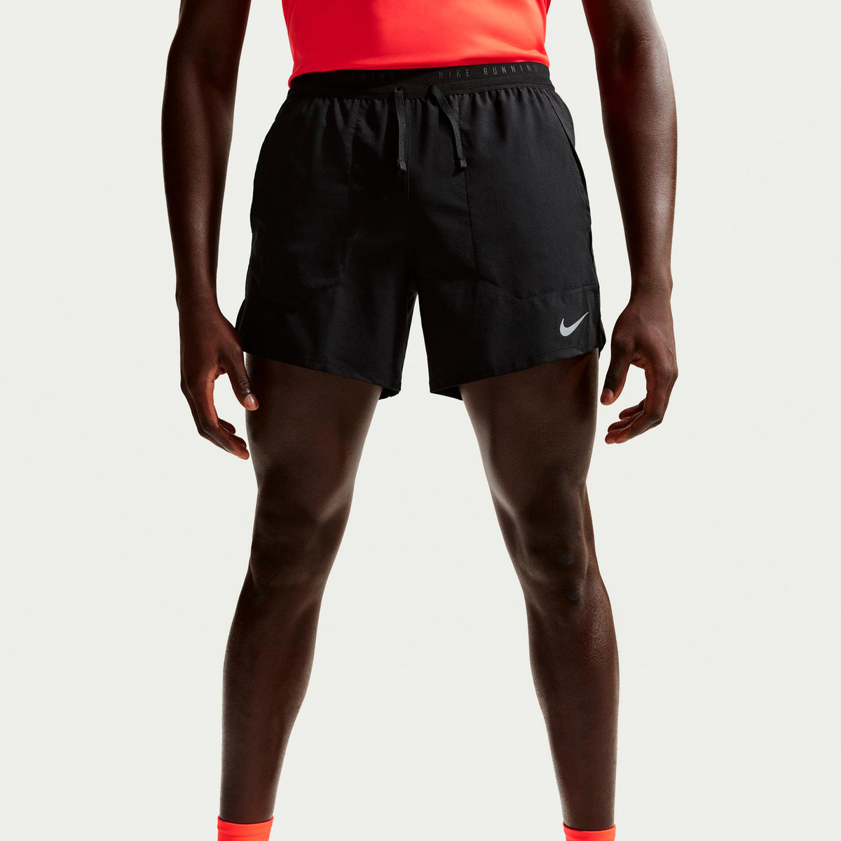 Nike STRIDE 5IN  Running shorts Men - black, silver