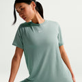One Relaxed Dri-Fit  T-Shirt Damen - salbei