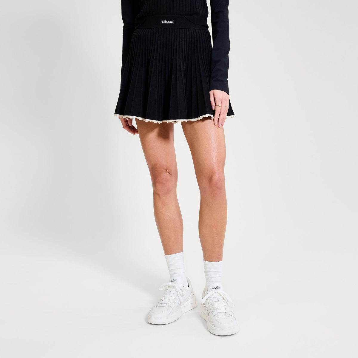 Ellesse The Court Rock Damen - schwarz