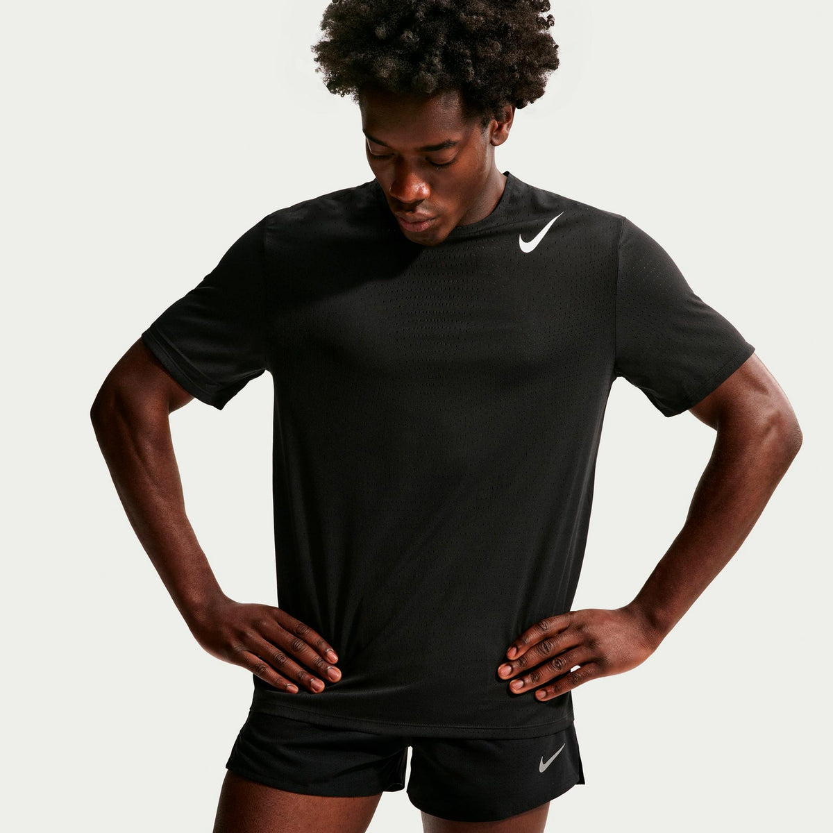 Nike AeroSwift  Running shirt Men - black, white