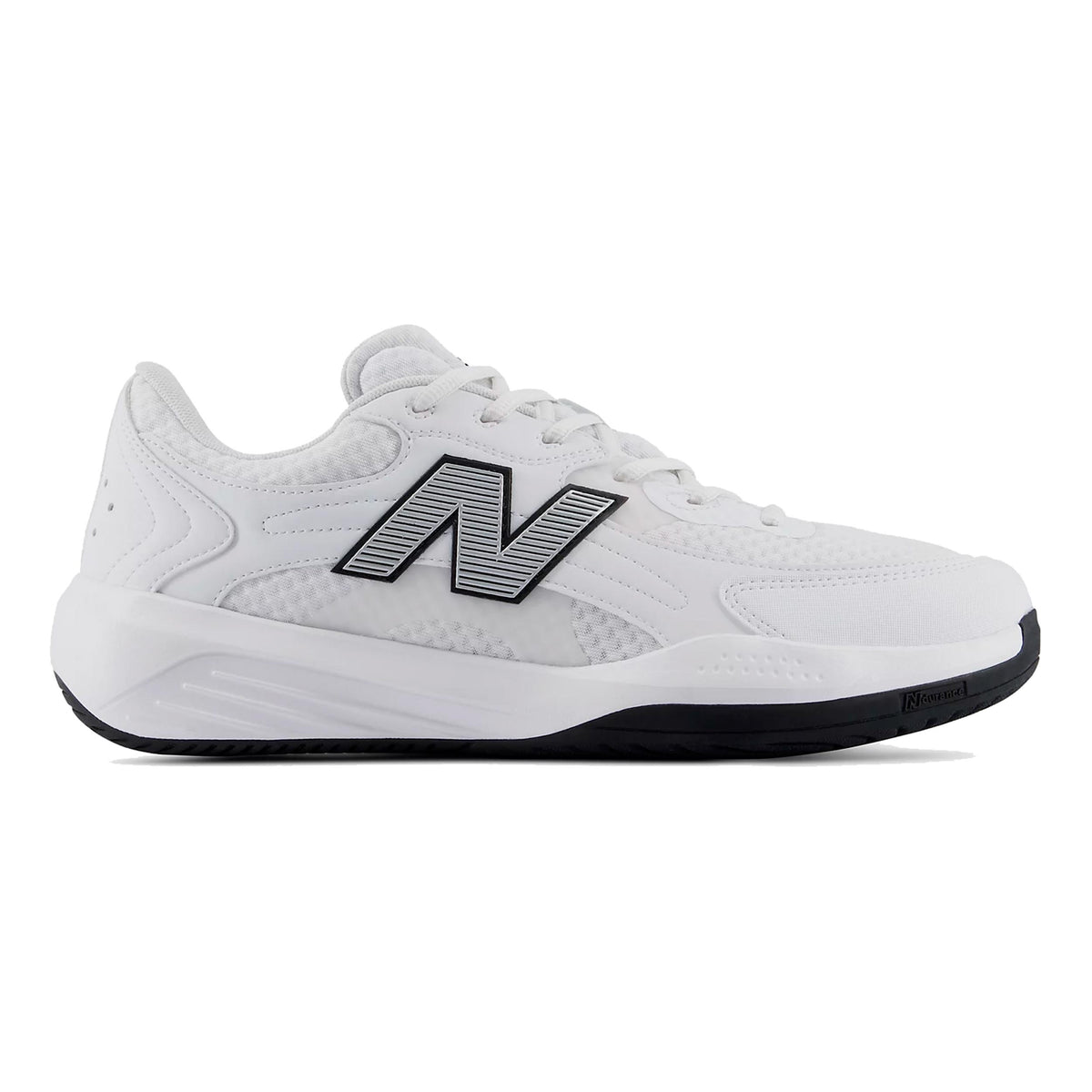 New Balance 696v7 Allcourtschuh Herren - weiß, schwarz