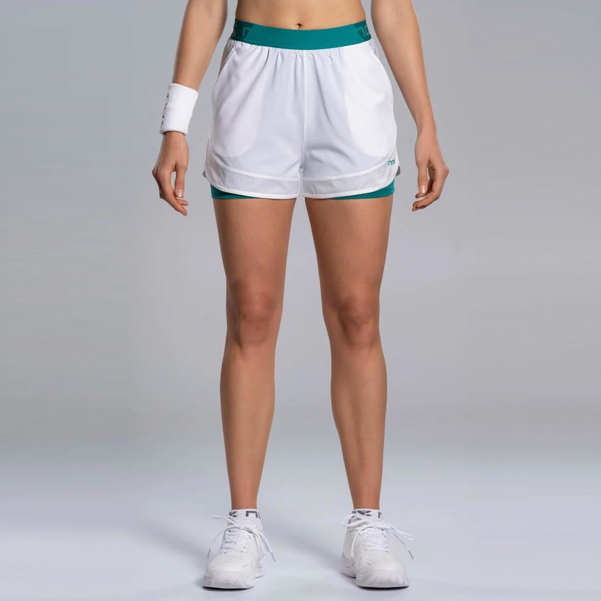 NOX Pro Shorts Women - white, teal
